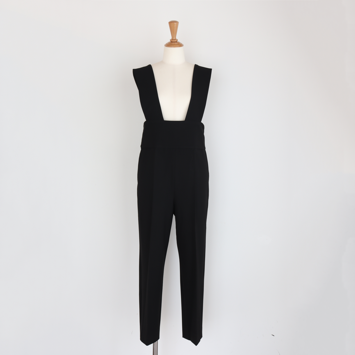 St.cecilia Vネックサロペット グレー St.cecilia Vネックサロペットグレー St.cecilia Vネックサロペット グレー St.cecilia Vネックサロペットグレー