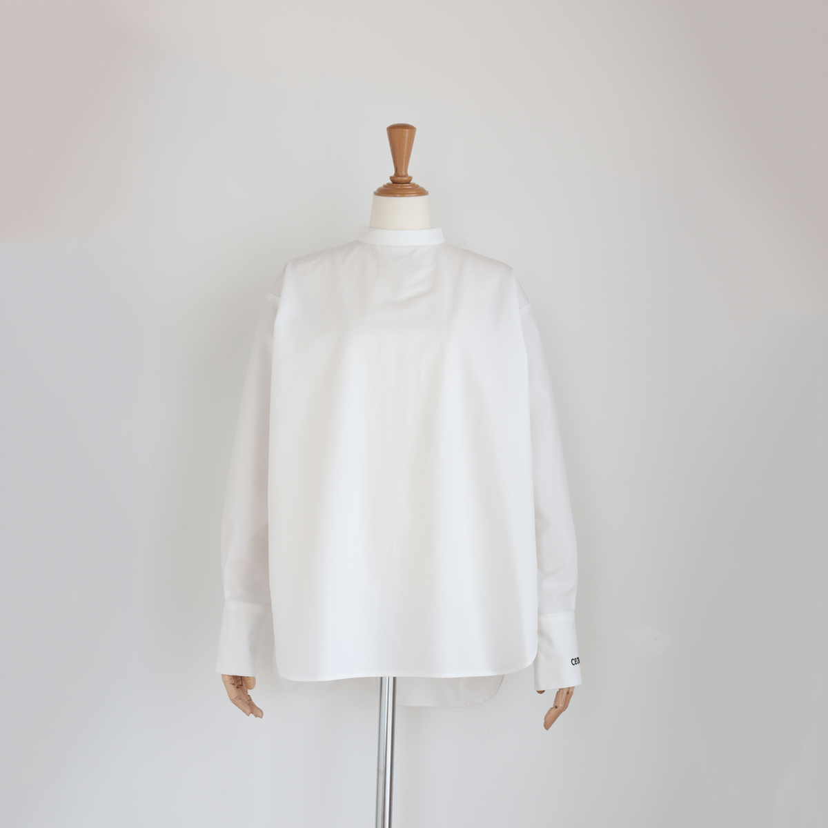 新品未着用【girlish St.cecilia ミルフィーユシャツ】日本製 長袖 新品未着用【girlish St.cecilia ミルフィーユシャツ】日本製 長袖