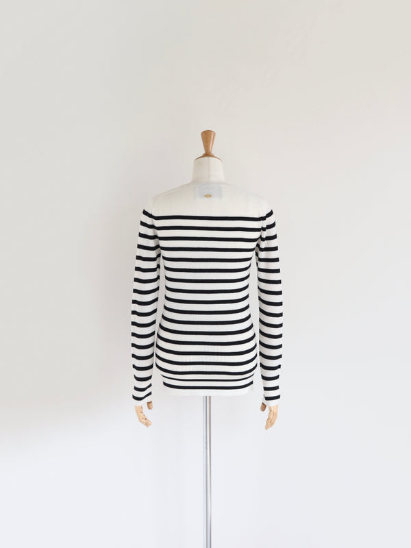 St.cecilia ウォッシュミークルーネックニット