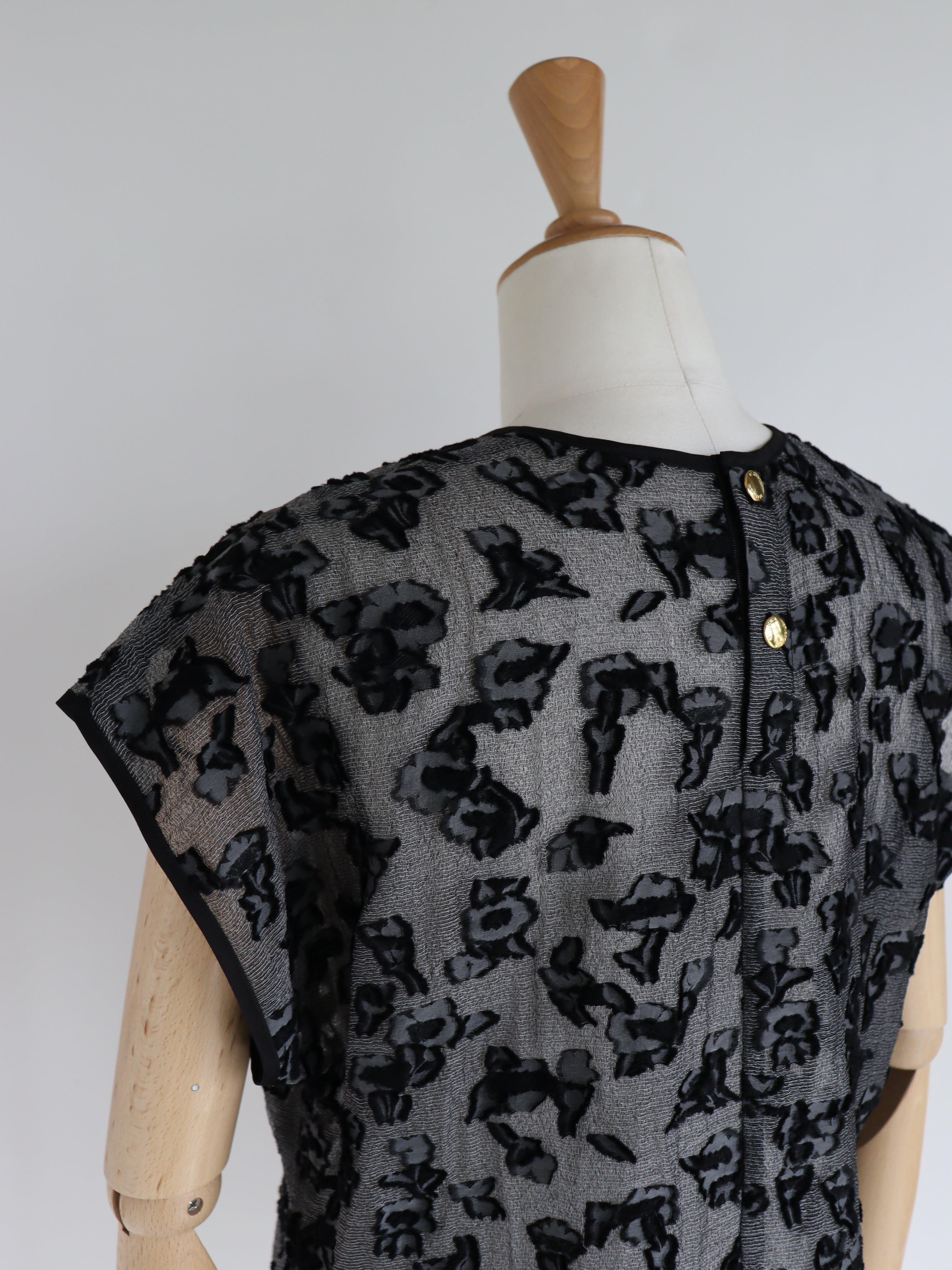 St.cecilia BLACK LINE フィオレブラウス – GIRLISH