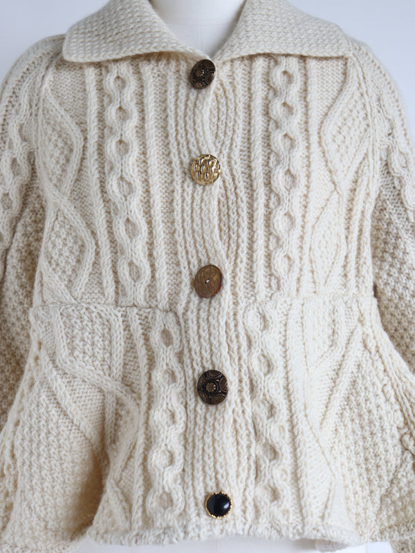 Reborn ヴィンテージペプラムカーディガン《Nora》