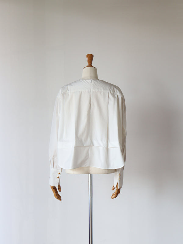 St.cecilia ハーフムーンブラウス