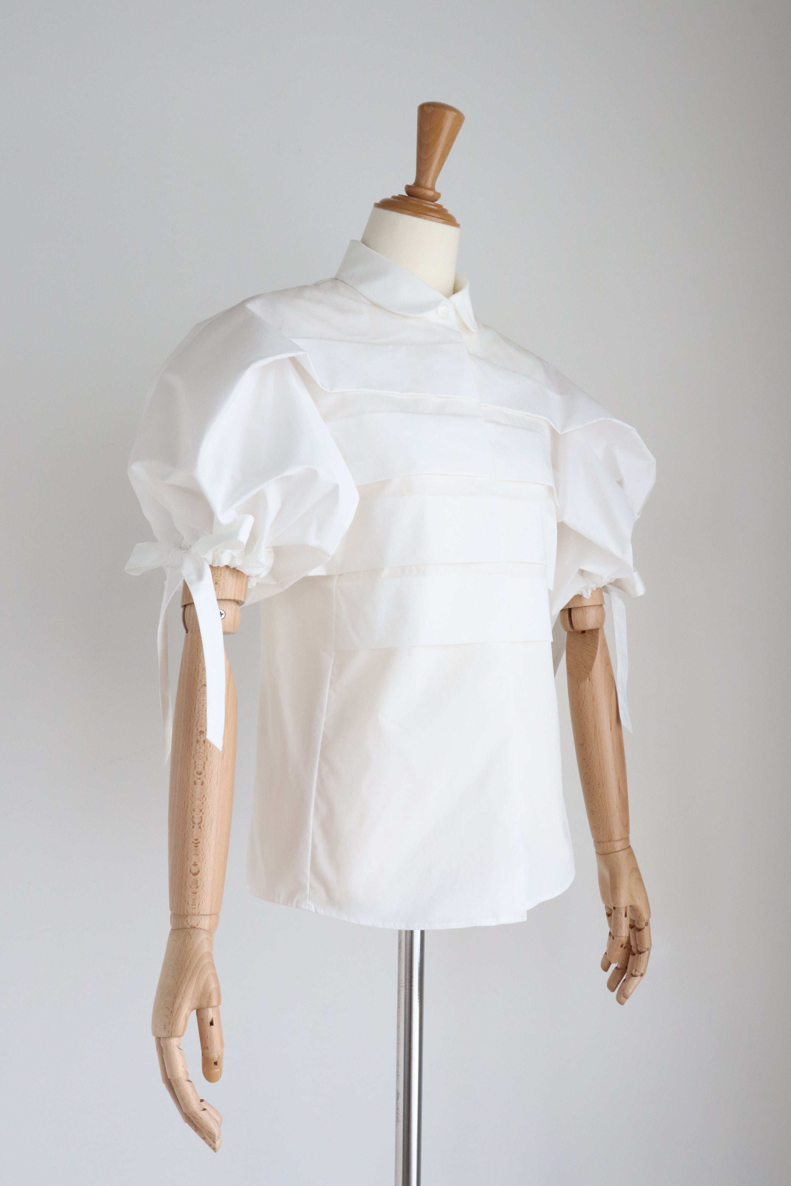 girlish】St.cecilia TUCK BLOUSE Part2 www.dimaivf.com