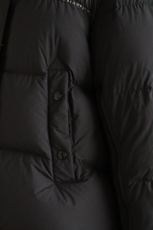 MONCLER ETIVAL ショートダウン